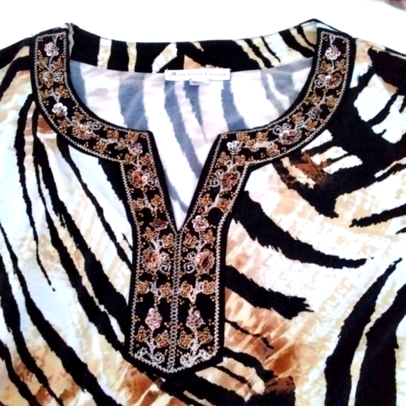 JM Collection Ladies Animal print top - Picture 7 of 9
